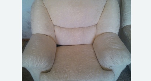 Химчистка кресла в Окуловке